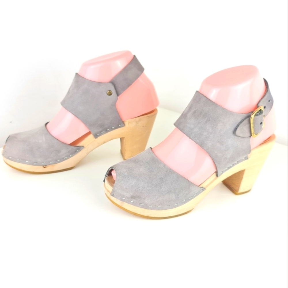 BRYR Miranda Peep Toe Sandals Gray size 35 or 5 Leather